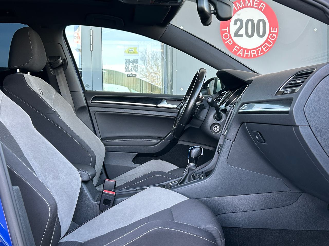 VW Golf VII Variant 2.0 TSi R 4Motion