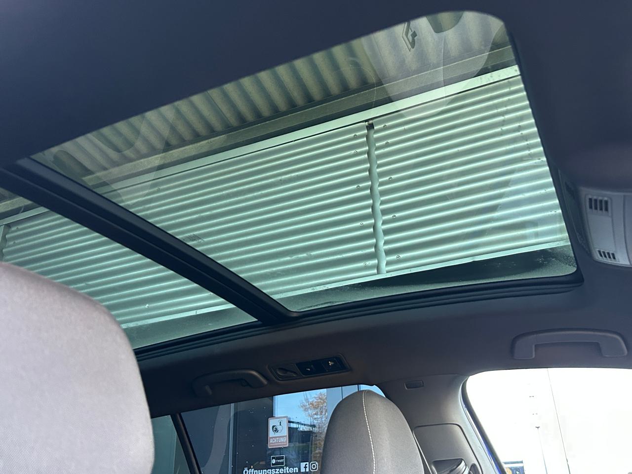 VW Golf VII Variant 2.0 TSi R 4Motion