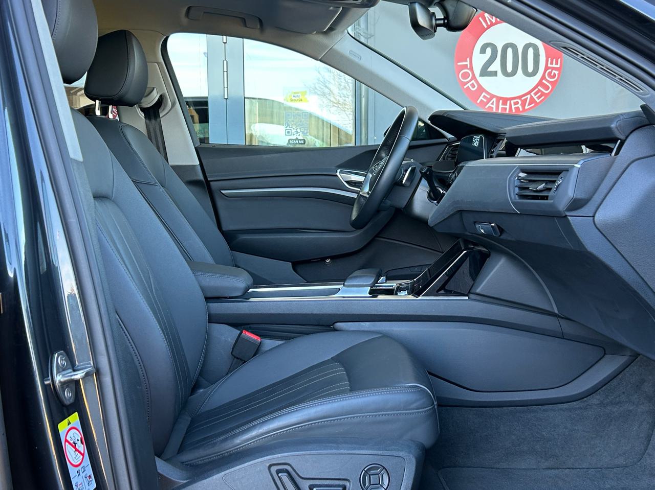 Audi e-tron 55 S Line quattro