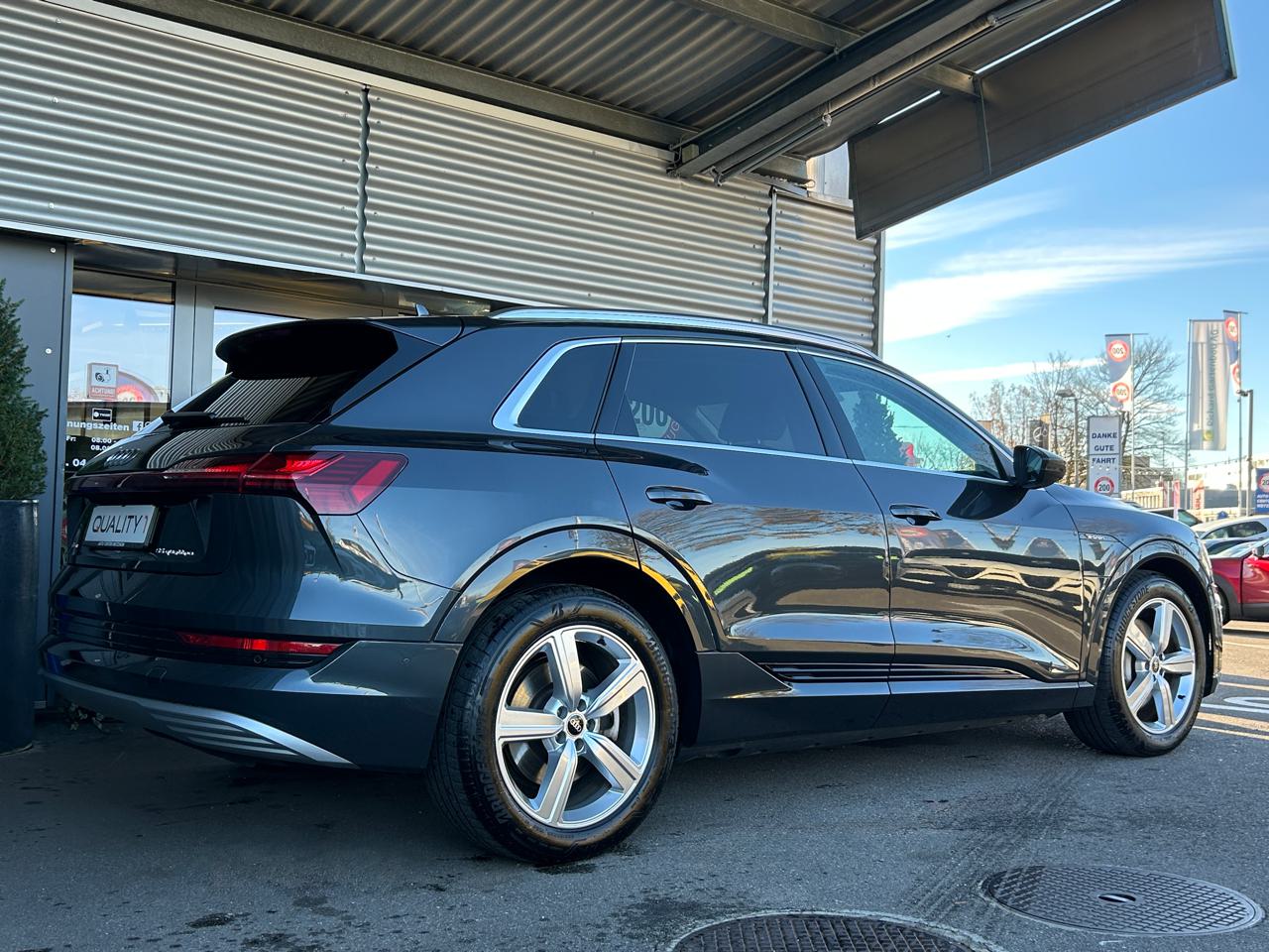 Audi e-tron 55 S Line quattro