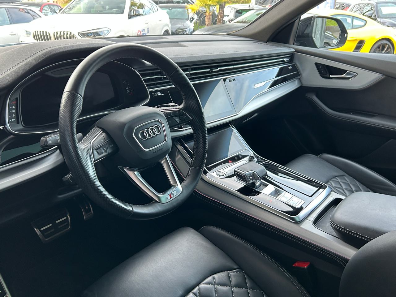 Audi Q8 55 TFSi quattro S line