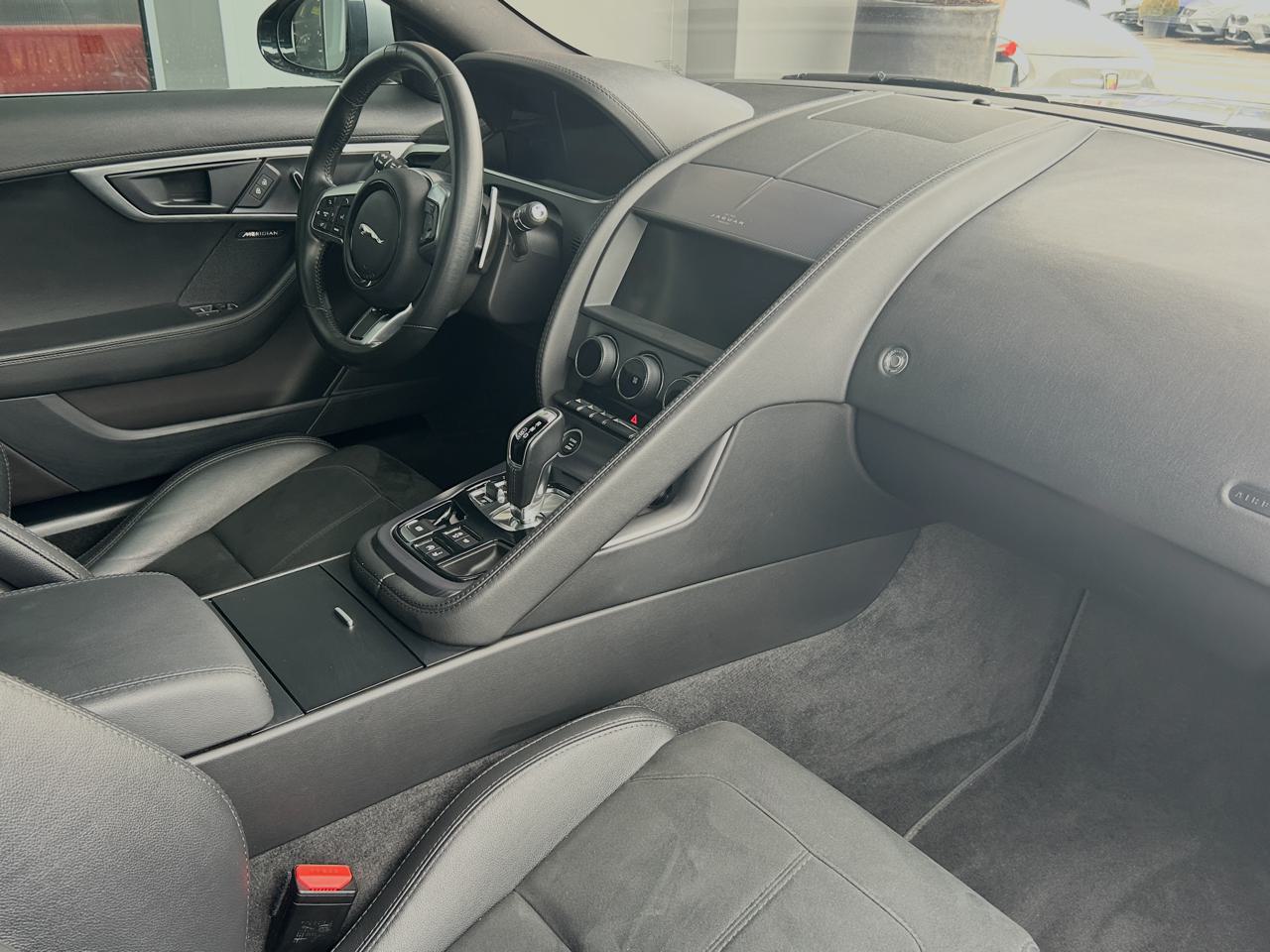 Jaguar F-Type Coupé 2.0 I4 R-Dynamic