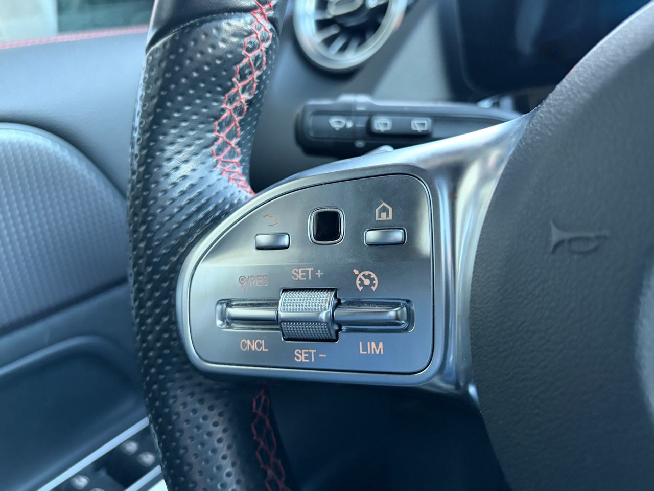 Mercedes EQA 300 AMG Line 4Matic