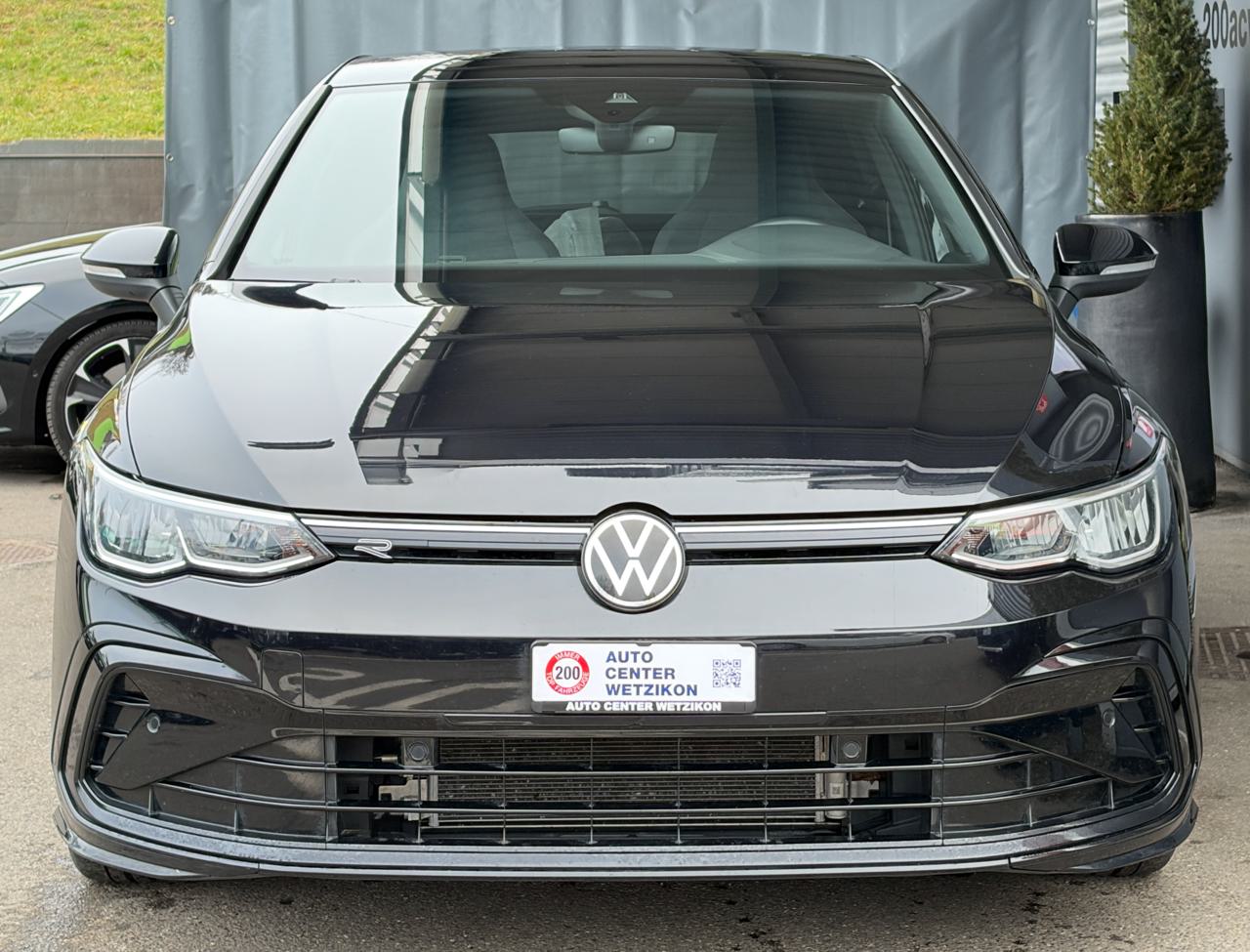 VW Golf VIII 1.5 eTSi mHEV ACT R-Line