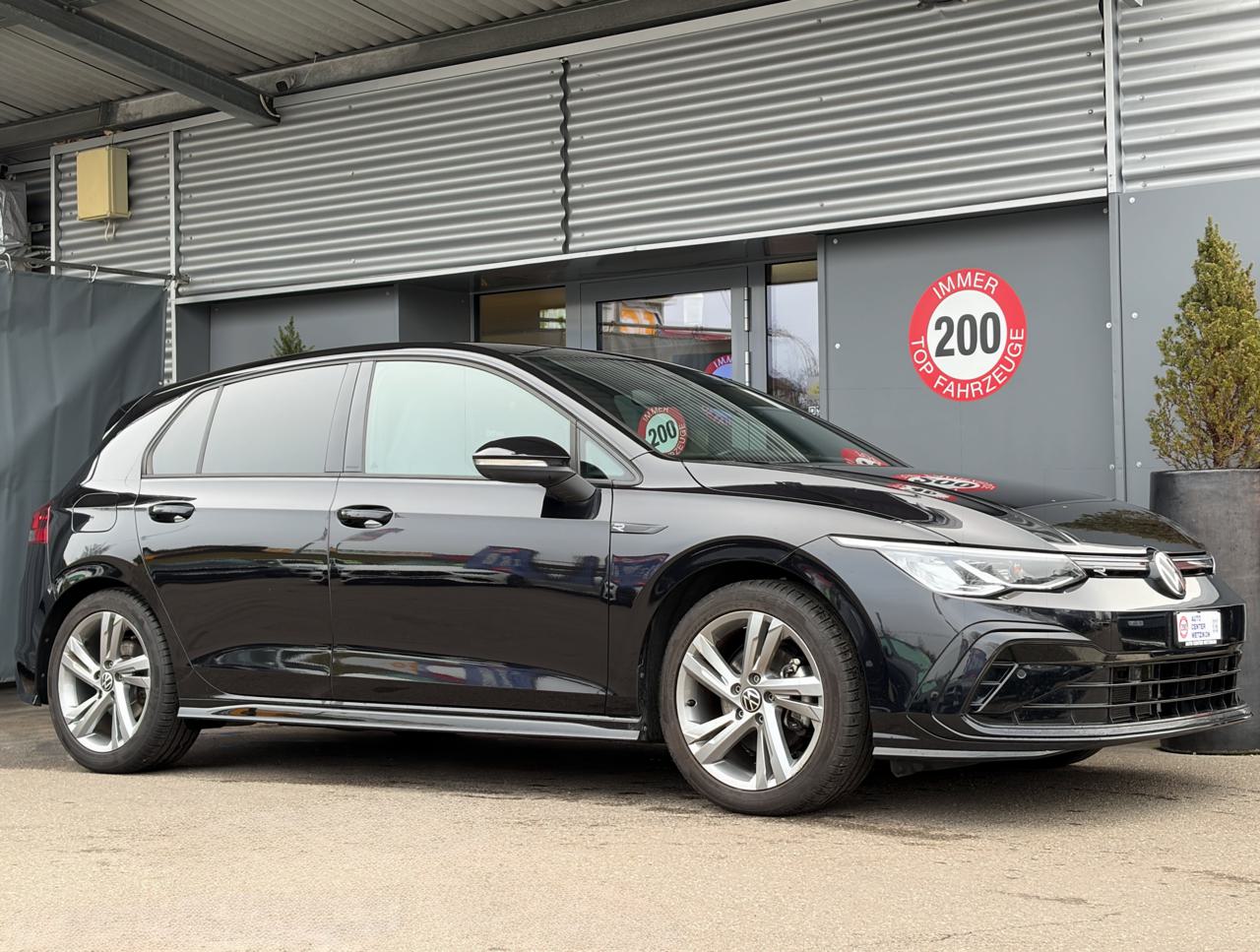 VW Golf VIII 1.5 eTSi mHEV ACT R-Line