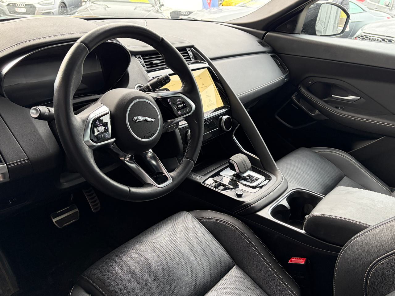 Jaguar E-Pace 1.5 P300e R-Dynamic AWD SE