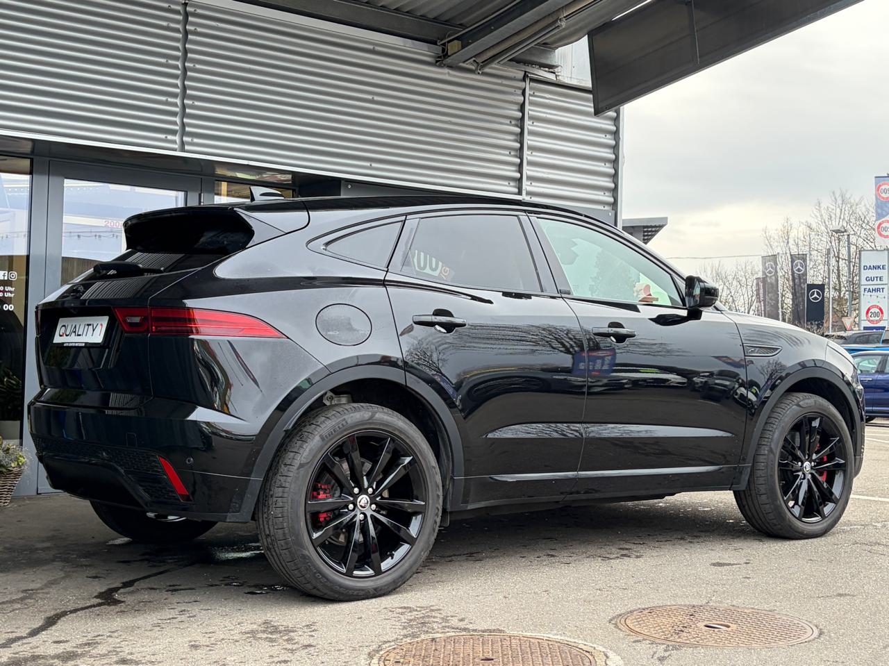 Jaguar E-Pace 1.5 P300e R-Dynamic AWD SE