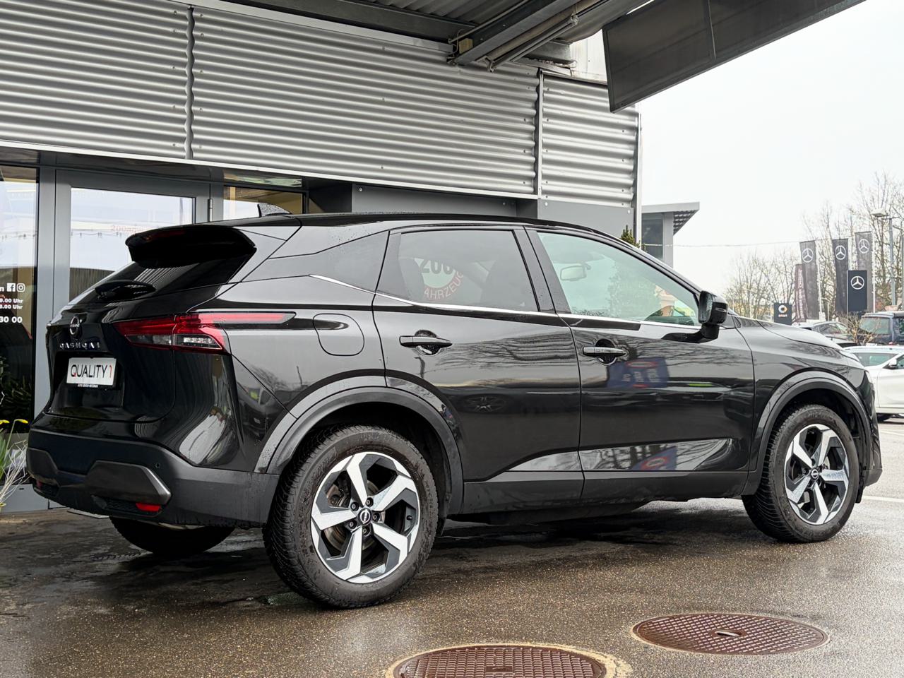 Nissan Qashqai 1.3 DIG-T MHEV N-Connecta 4x4