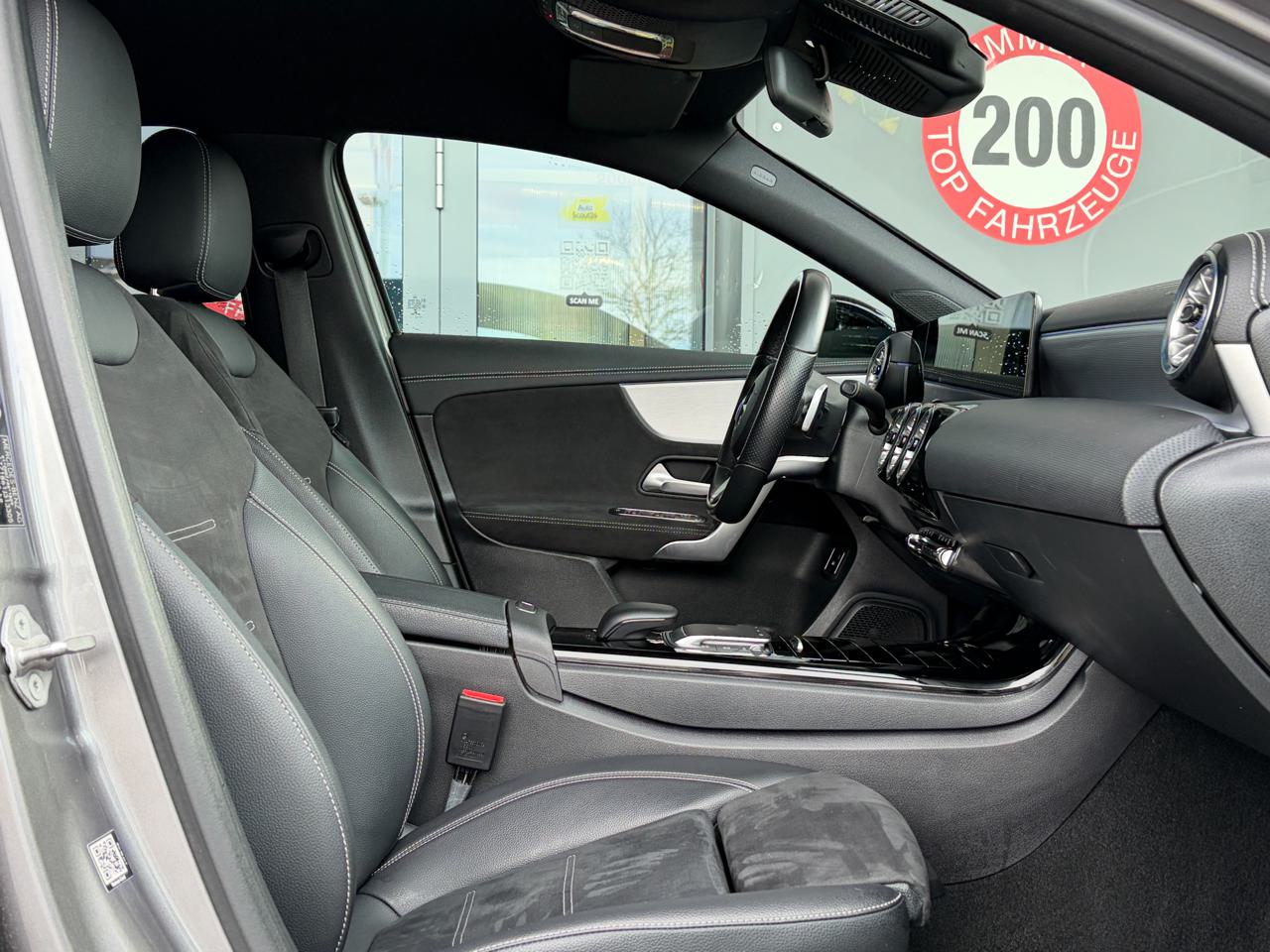 Mercedes A 250e Limousine AMG Line