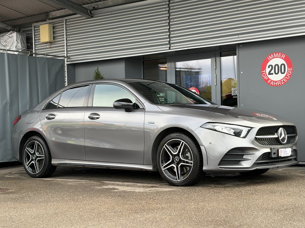 Mercedes A 250e Limousine AMG Line