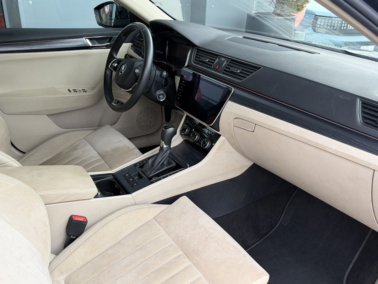 Skoda Superb Combi 2.0 TSi Style