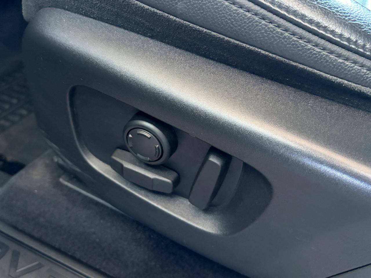 Land-Rover Discovery Sport P200 2.0 Si4 MHEV S