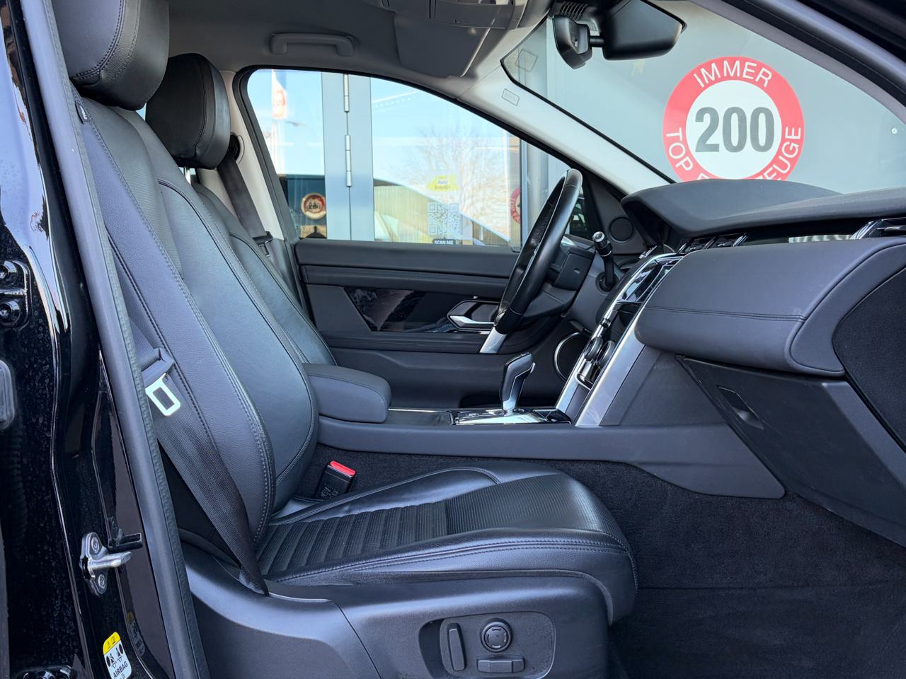 Land-Rover Discovery Sport P200 2.0 Si4 MHEV S