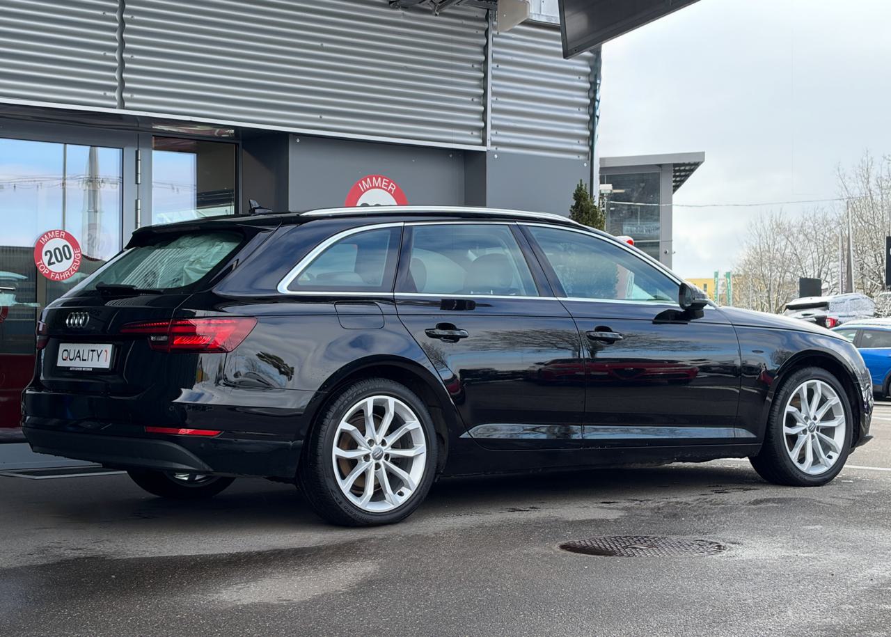 Audi A4 Avant 2.0 TDi S line