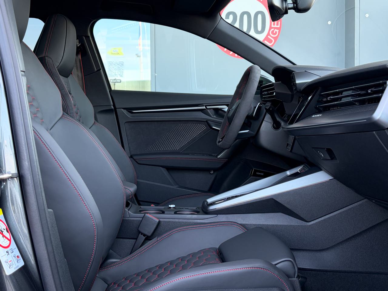 Audi RS3 Limousine 2.5 TSi quattro