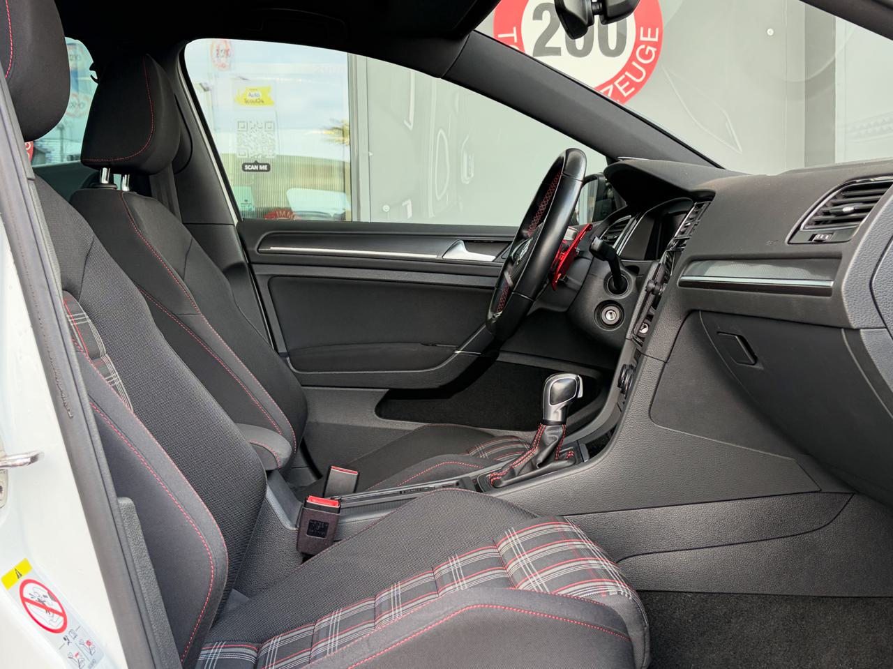 VW Golf VII 2.0 TSi GTI Performance