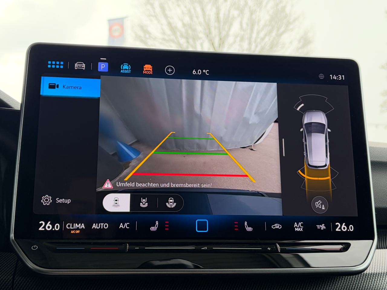 VW Golf VIII 1.5 eTSi mHEV R-Line