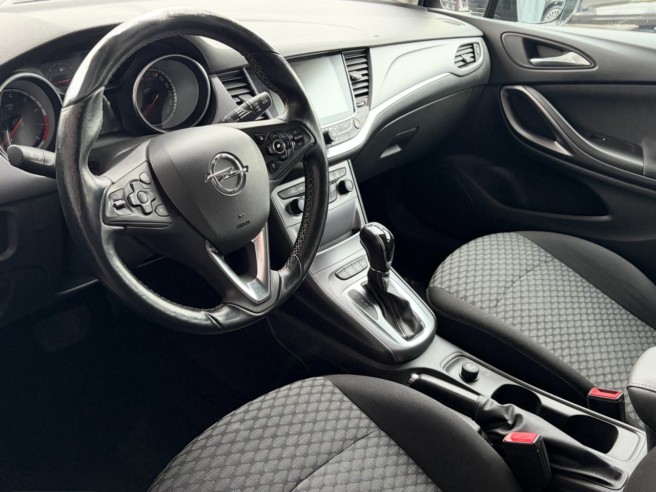 Opel Astra 1.4i Turbo Enjoy