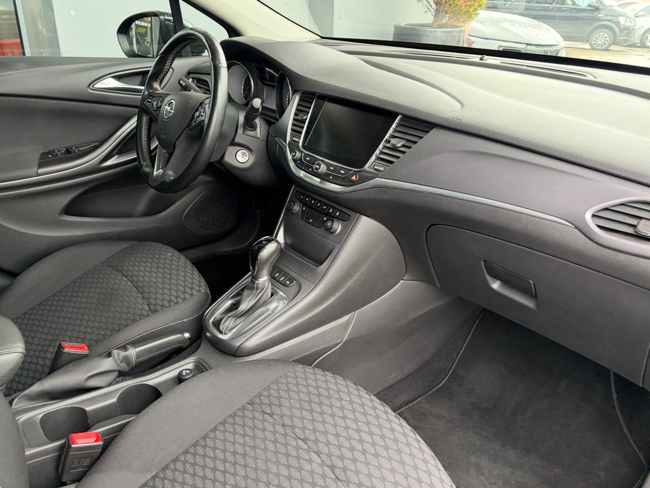 Opel Astra 1.4i Turbo Enjoy