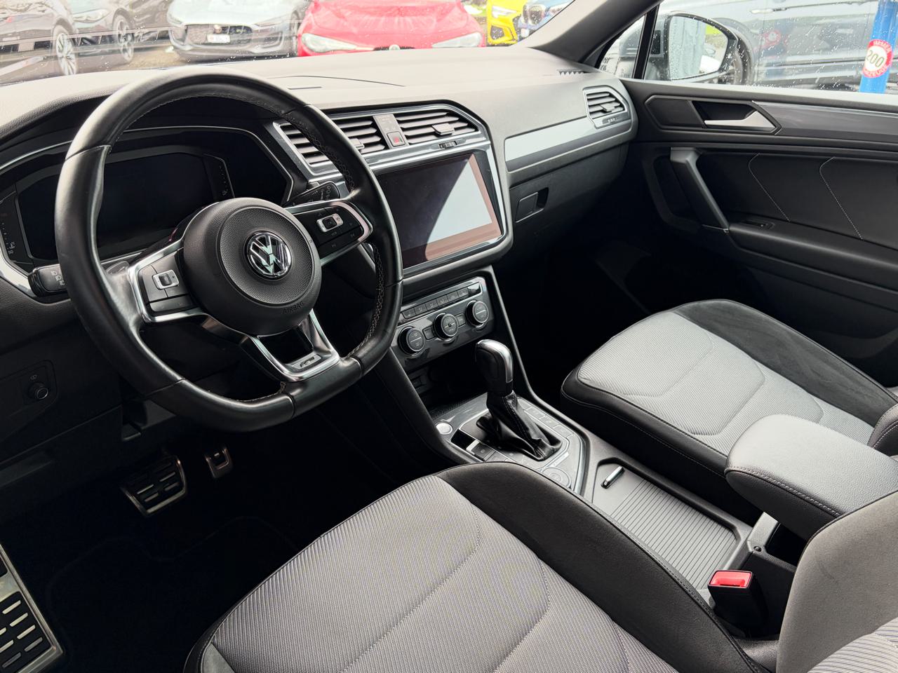 VW Tiguan Allspace 2.0 TSi R-Line 4Motion