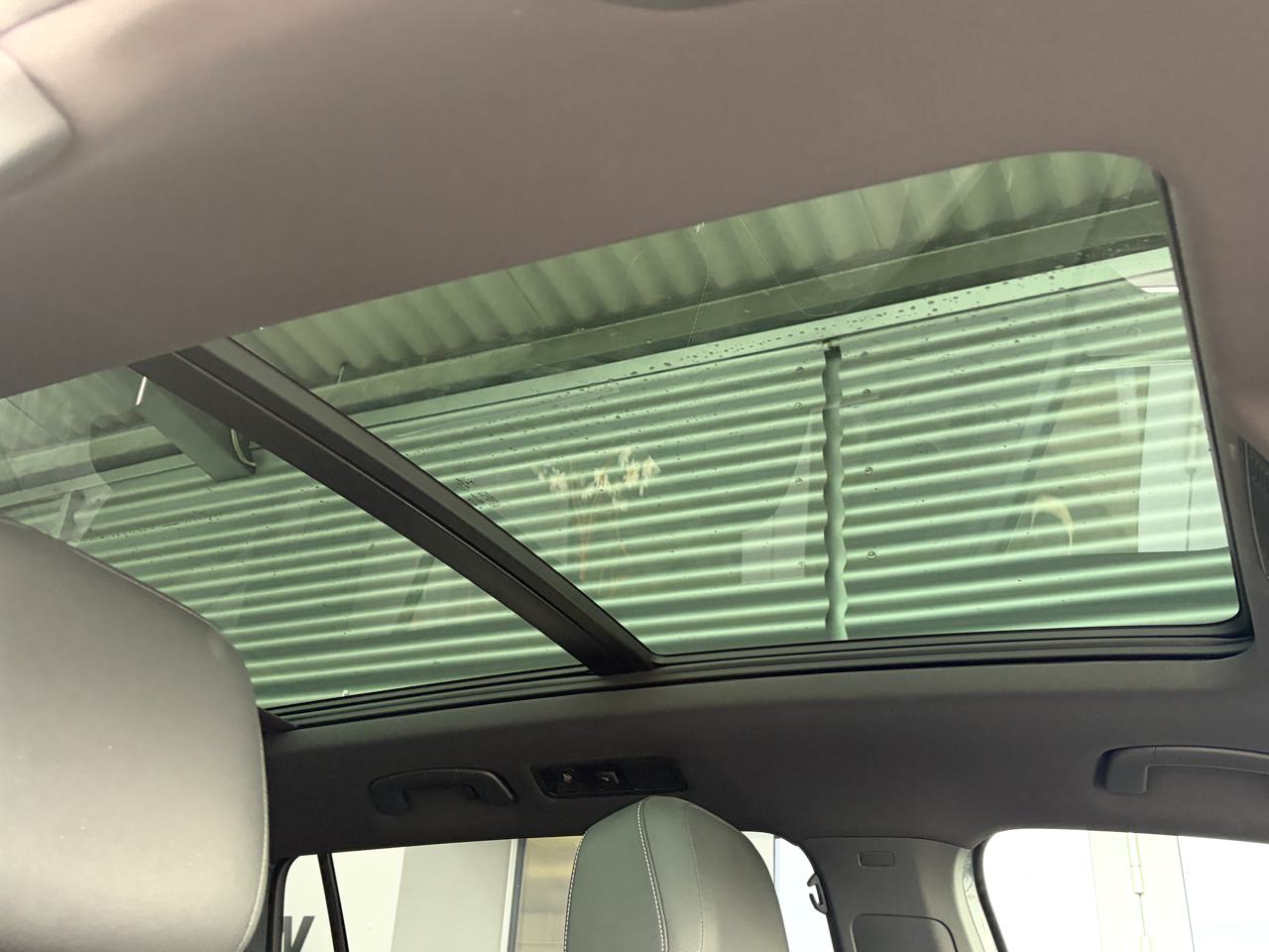 VW Tiguan Allspace 2.0 TSi R-Line 4Motion