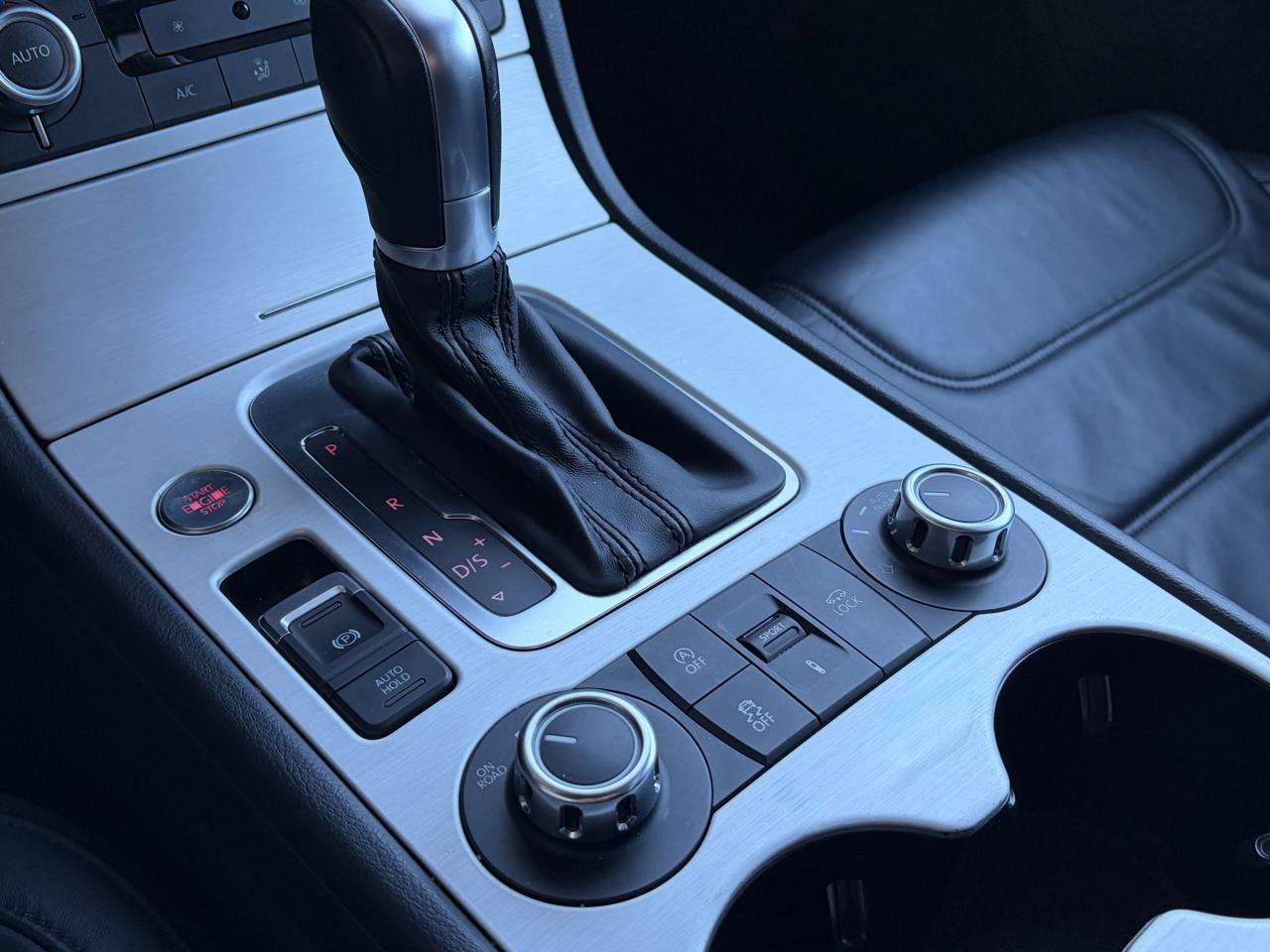 VW Touareg 3.0 TDi BMT *Black Pearl*