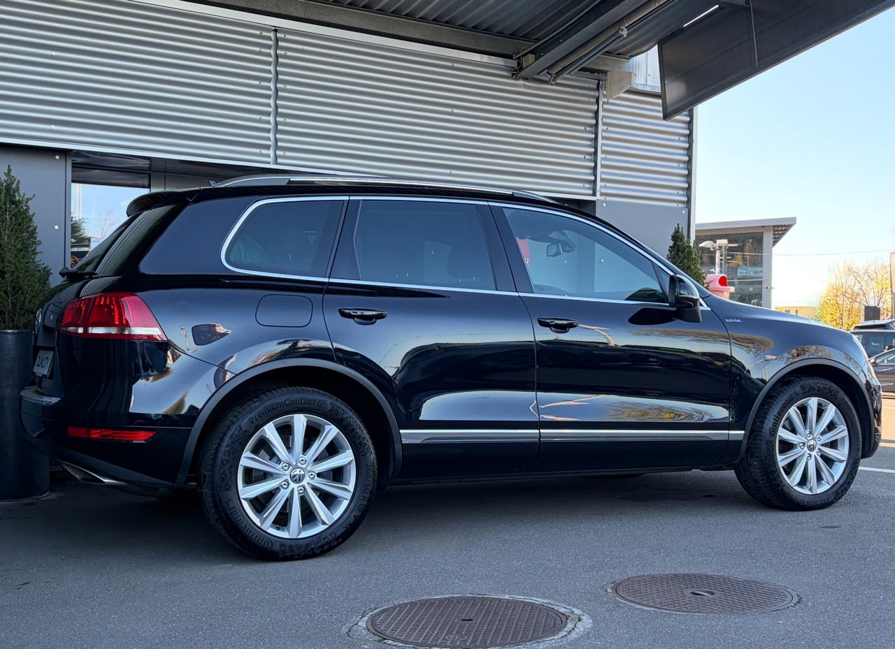 VW Touareg 3.0 TDi BMT *Black Pearl*