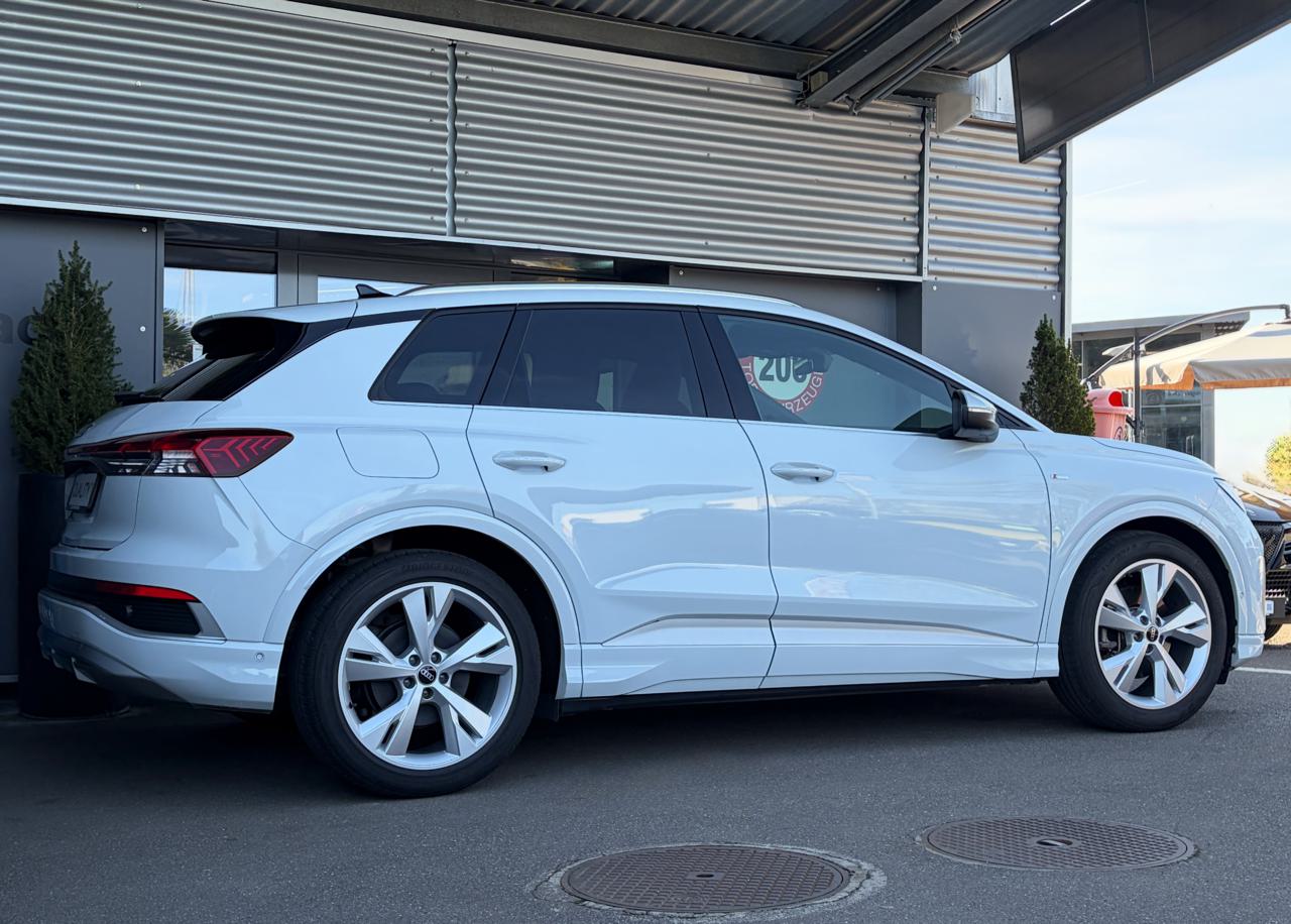 Audi Q4 e-tron 35 S line
