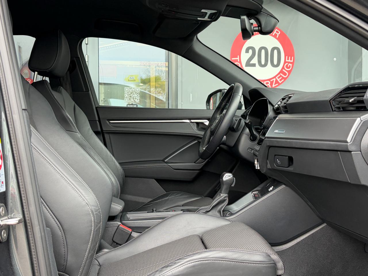 Audi Q3 35 TFSi S line