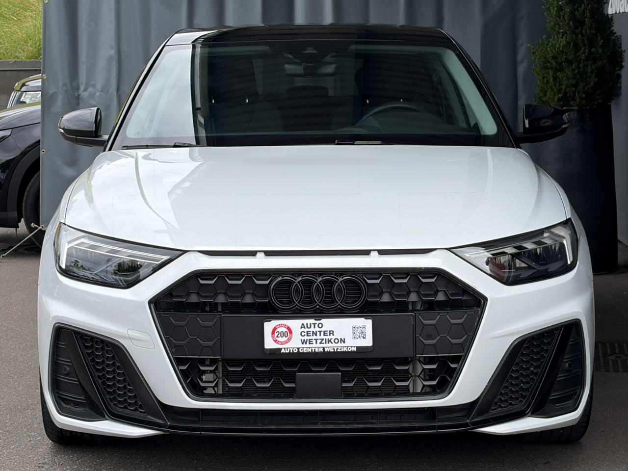 Audi A1 Sportback 30 TFSi S Line *Black Edition*
