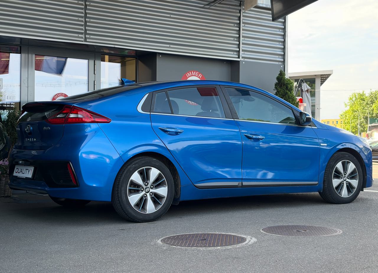 Hyundai Ioniq 1.6 GDi Plug-In Hybrid *EXklusiv*