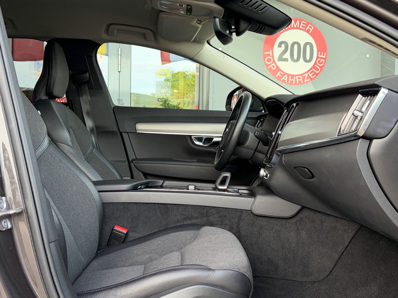Volvo V90 B4 Diesel Mild-Hybrid Momentum AWD