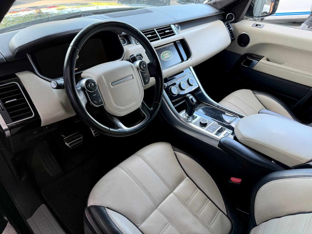 Land-Rover Range Rover Sport 3.0 SDV6 Autobiografie