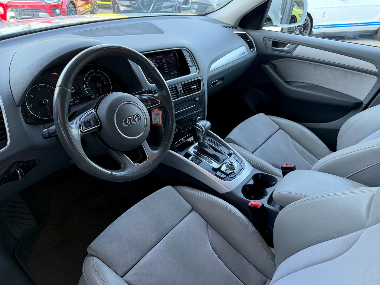 Audi Q5 2.0 TDi quattro S line