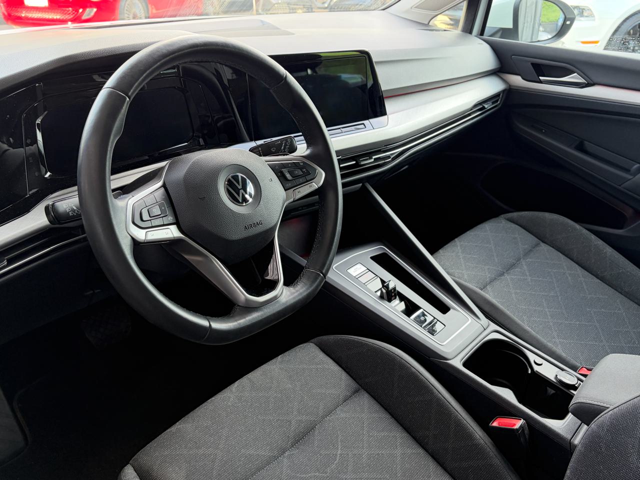 VW Golf VIII 1.0 eTSi mHEV ACT Life
