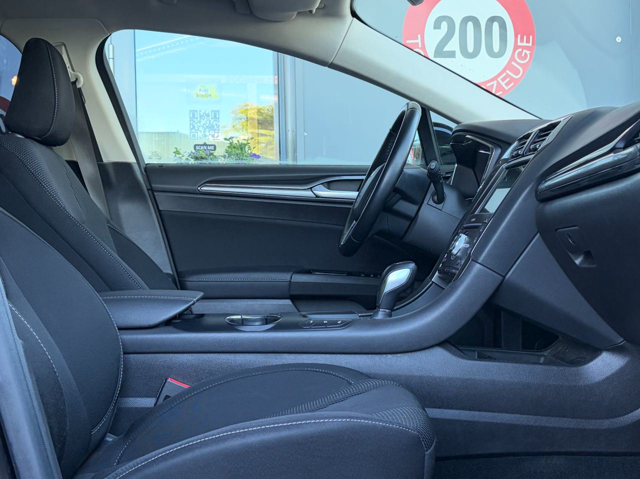 Ford Mondeo 2.0 HEV Titanium