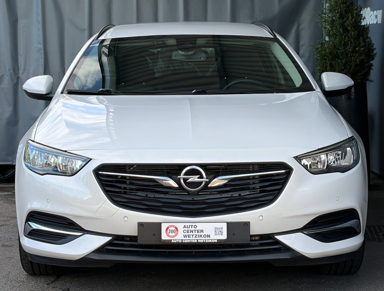 Opel Insignia 1.5 T Sports Tourer Edition